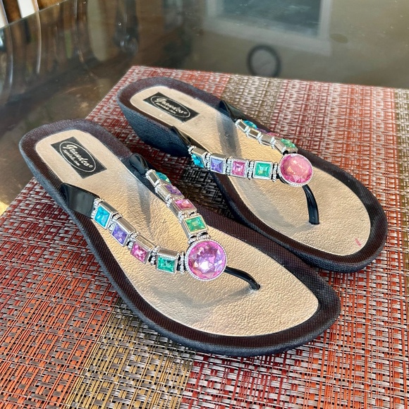 NEW Grand Co. Black Summer Thong Sandals with Pink, Purple, Green & Blue Gems 11 - Picture 1 of 9